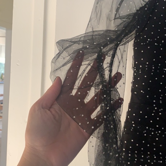 Beautiful polka dot dress 😍 - Picture 3 of 5